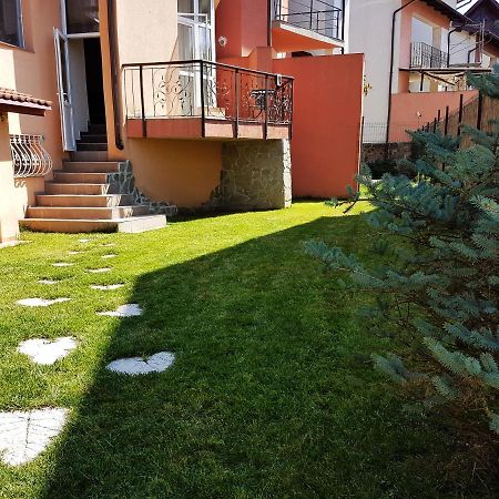 Classic Apartment Braşov Buitenkant foto