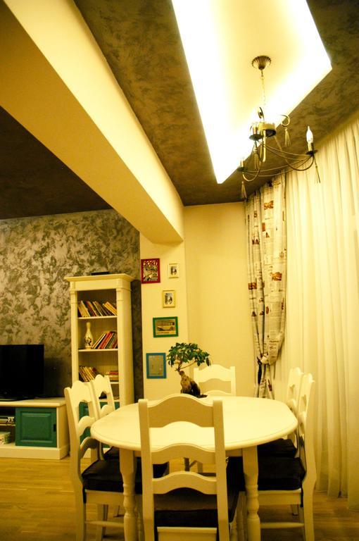 Classic Apartment Braşov Buitenkant foto