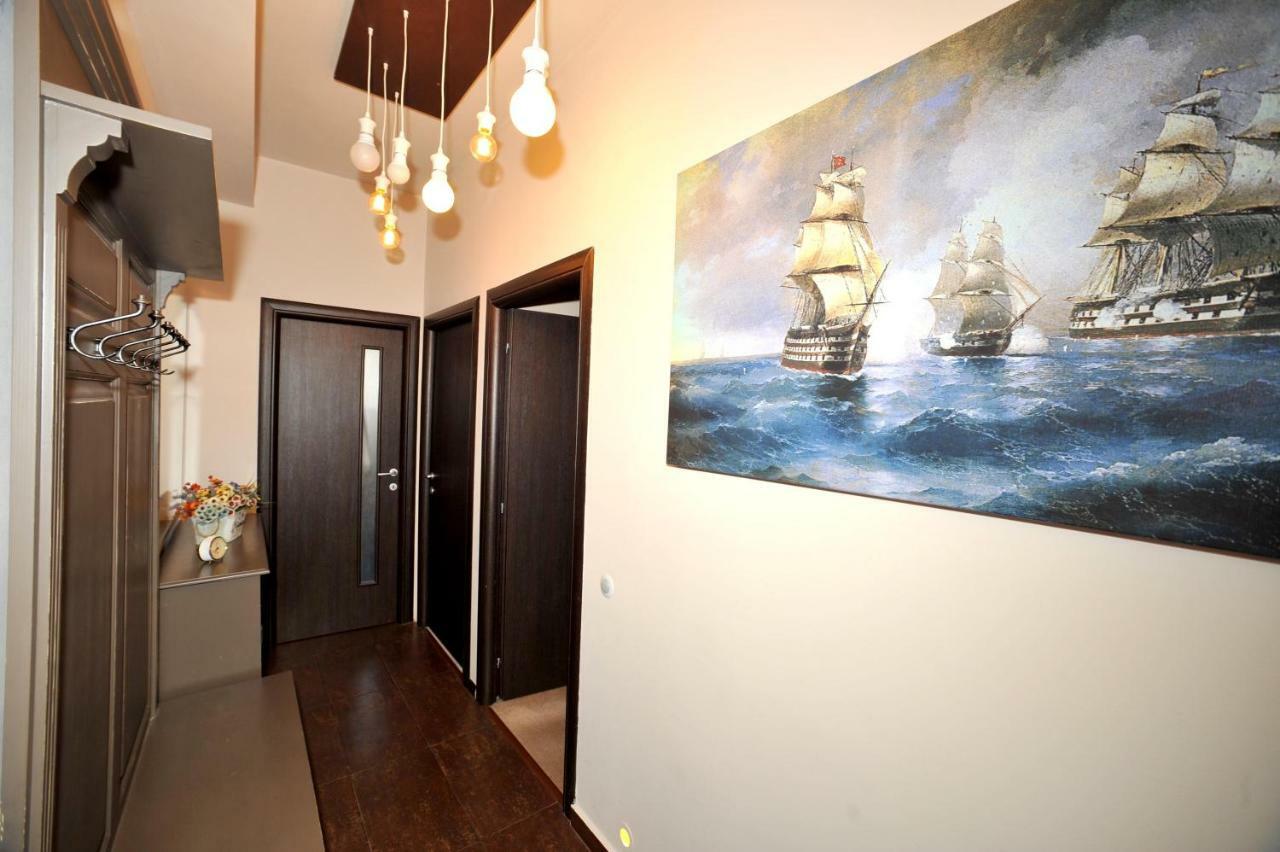 Classic Apartment Braşov Buitenkant foto